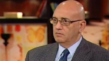 محمد سلماوي: الإنسان يتمتع بقدرات فطرية وتجارب الحياة تشكله.