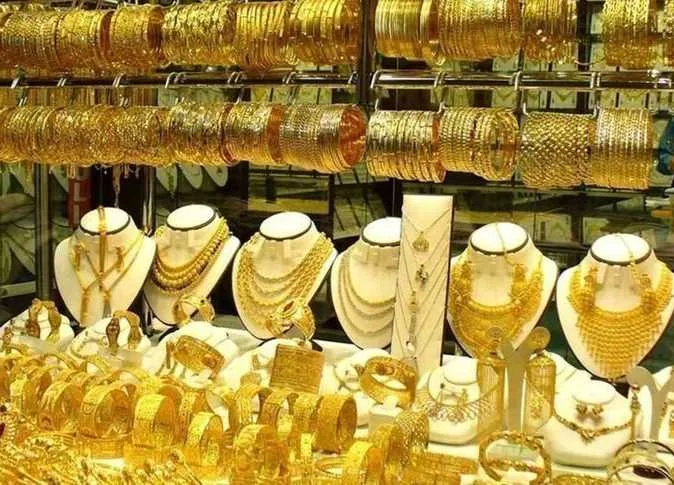 بعد تراجع الجنيه الملحوظ.. أسعار الذهب يوم الجمعة في محلات الصاغة وعيار 21 يسجل مستوى جديد