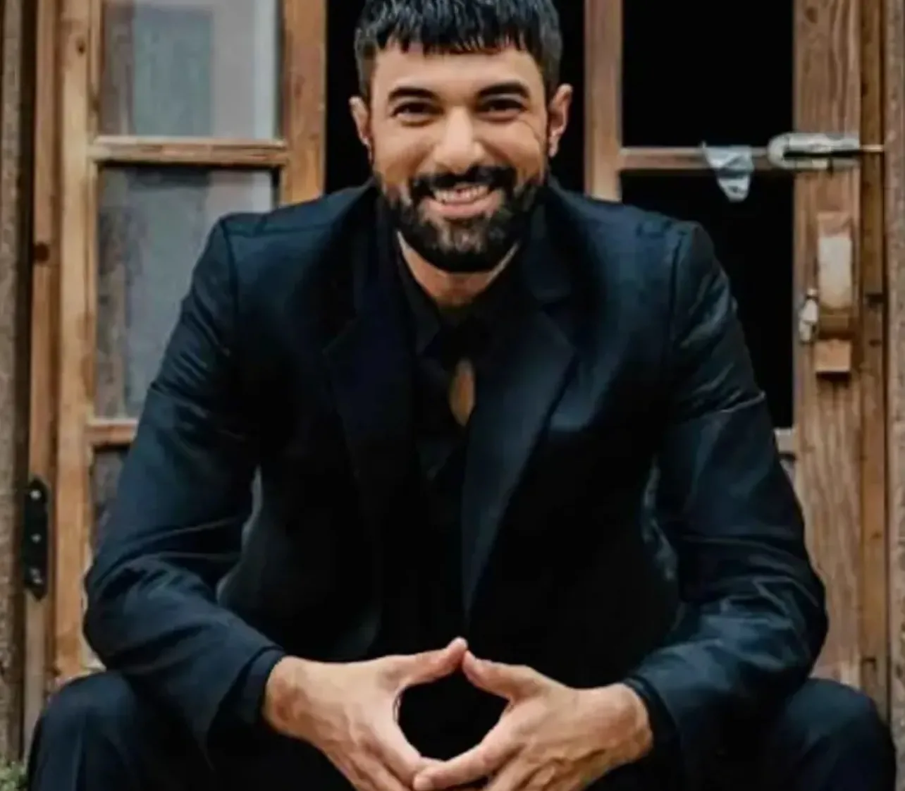 Show TV تستثمر في مسلسل الأراضي الخصبة.. دراما عائلية وسط الصراع Show TV تستثمر في مسلسل الأراضي الخصبة.. دراما عائلية وسط الصراع
