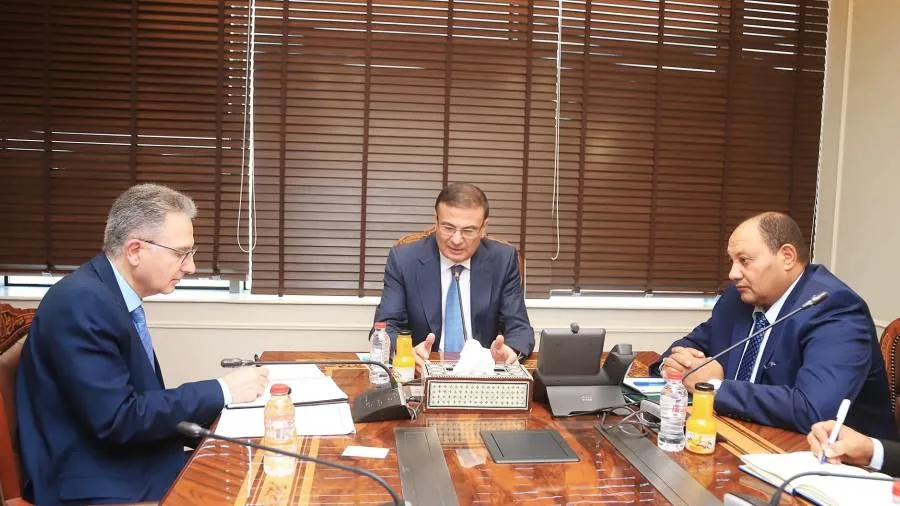 وزير الزراعة يناقش تعزيز الشراكة مع البنك الدولي لدعم التنمية الزراعية في مصر وزير الزراعة يناقش تعزيز الشراكة مع البنك الدولي لدعم التنمية الزراعية في مصر