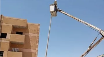وزير الإسكان: استمرار استبدال كشافات الإضاءة العام باستخدام LED وإزالة التوصيلات غير القانونية للمياه في المدن الجديدة