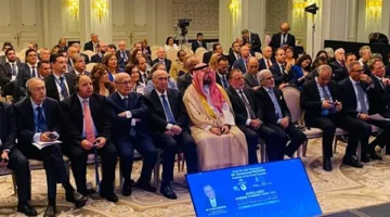افتتاح القمة المصرفية العربية الدولية لعام 2025 في باريس بدعم من ماكرون