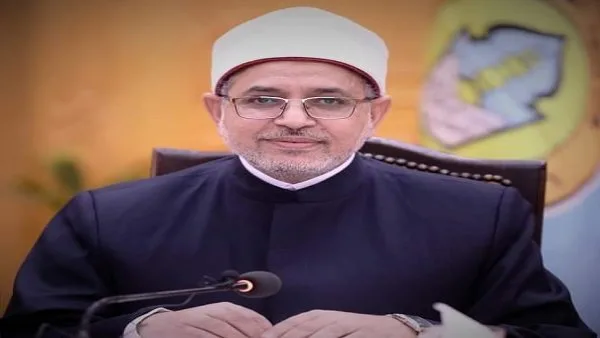 رئيس جامعة الأزهر يلقي خطبة الجمعة في مسجد جامعة السلطان أجونج بإندونيسيا