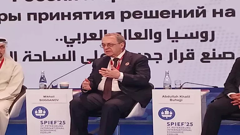 وزير الخارجية الروسي: الهجمات الإسرائيلية يوم الأحد الماضي أفرغت الآمال في ا وزير الخارجية الروسي: الهجمات الإسرائيلية يوم الأحد الماضي أفرغت الآمال في ا