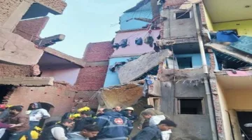 انهيار مبنيين في حدائق القبة وعمليات البحث عن مفقودين تحت rubble
