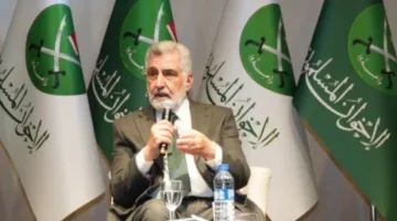 “خصمنا وعدوكم هو إسرائيل، وسلاحنا هو الوحدة” – كيف كانت ردود الفعل على رسالة الإخوان المسلمين إلى خامنئي؟ وهل يتفق الإخوان في سورية؟ جدل حول إيران والتساؤل الشائع: هل الدعاء لها في المساجد محظور أم محرم؟