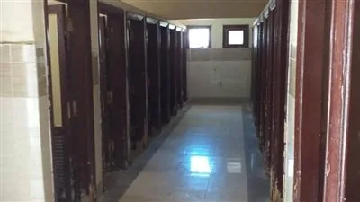 حقيقة تخصيص حمام واحد للطلاب في مدرسة بالفيوم حقيقة تخصيص حمام واحد للطلاب في مدرسة بالفيوم