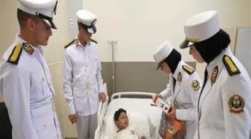 وفد طلابي من أكاديمية الشرطة يتفقد مستشفى أهل مصر ويهدي المرضى هدايا