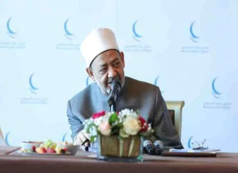 شيخ الأزهر يُصدر بياناً باللغة العربية والفارسية يدين استمرار اعتداءات الكيان المحتل على الجمهورية الإسلامية الإيرانية. شيخ الأزهر يُصدر بياناً باللغة العربية والفارسية يدين استمرار اعتداءات الكيان المحتل على الجمهورية الإسلامية الإيرانية.