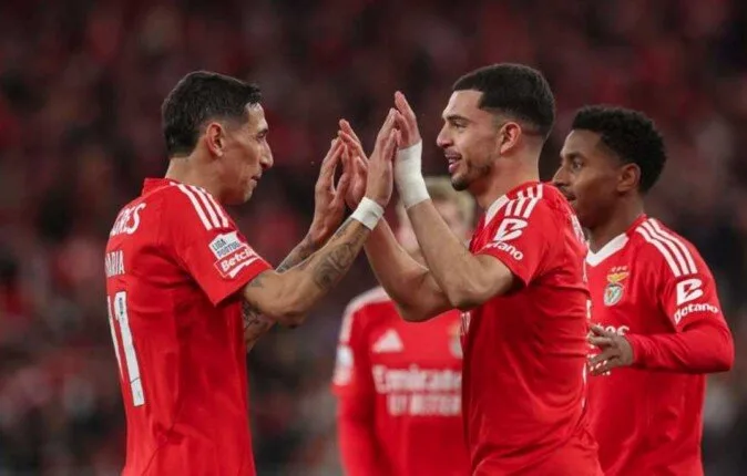 دي ماريا يتصدر الخط الهجومي.. تشكيلة بنفيكا لمواجهة أوكلاند سيتي في كأس العالم للأندية دي ماريا يتصدر الخط الهجومي.. تشكيلة بنفيكا لمواجهة أوكلاند سيتي في كأس العالم للأندية
