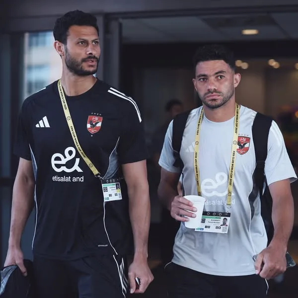 الأهلي يذهب إلى ملعب مدرسة بينجري للتحضير لمباراة بورتو البرتغالي. الأهلي يذهب إلى ملعب مدرسة بينجري للتحضير لمباراة بورتو البرتغالي.