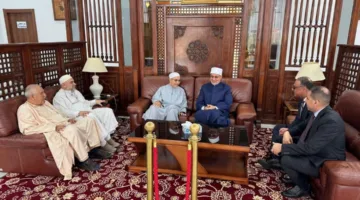 مفتي الجمهورية يصل الجزائر للمشاركة في المؤتمر الدولي.