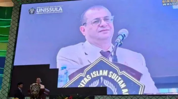 عميد كلية الشريعة والقانون في القاهرة يشارك في مؤتمر بجامعة السلطان أجونج الإسلامية في إندونيسيا