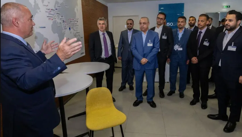 وفد هيئة الطيران المدني يتفقد مصنع إيرباص في مدينة تولوز الفرنسية وفد هيئة الطيران المدني يتفقد مصنع إيرباص في مدينة تولوز الفرنسية