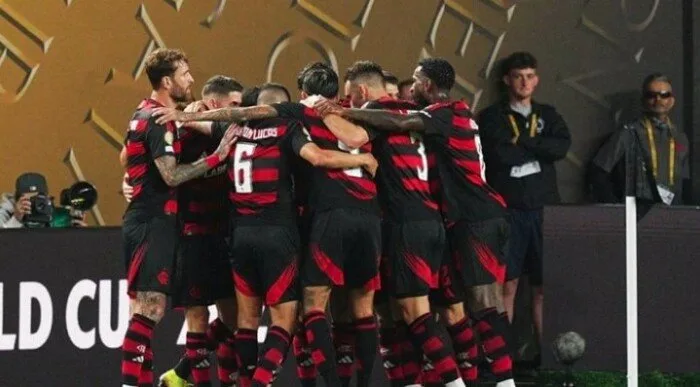 تشيلسي يتلقى هزيمة بثلاثة أهداف أمام فلامنجو في كأس العالم للأندية «فيديو» تشيلسي يتلقى هزيمة بثلاثة أهداف أمام فلامنجو في كأس العالم للأندية «فيديو»
