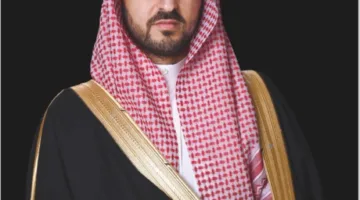 نائب أمير المنطقة الشرقية يعزي عائلة العطيشان في وفاة والدتهم