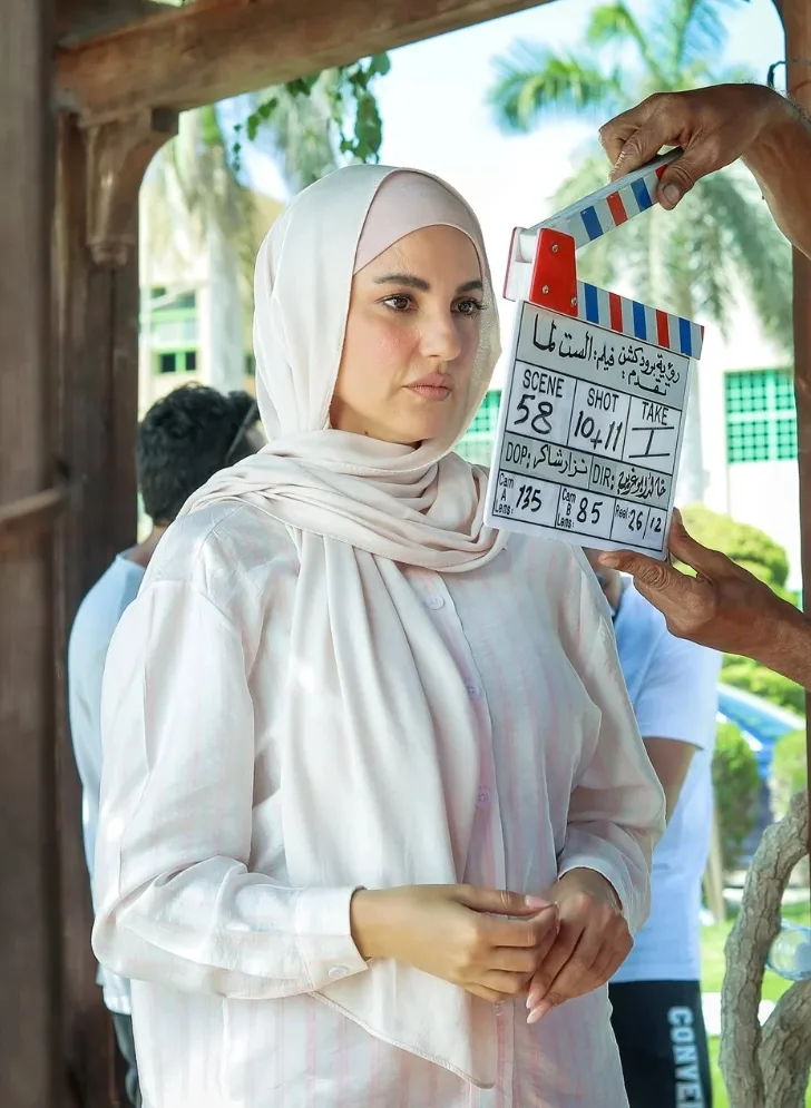 درة تتزين بالحجاب في ‘الست لما’ بجانب يسرا درة تتزين بالحجاب في ‘الست لما’ بجانب يسرا