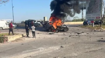 شهيد نتيجة غارة إسرائيلية استهدفت سيارة في قضاء صور بجنوب لبنان.. والجيش الإسرائيلي يعلن عن اغتيال قائد في “حزب الله”