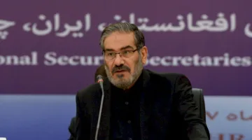 من هو المستشار المقرب من خامنئي الذي أُعلن عن وفاته ثم أبلغ المرشد الأعلى “أنا ما زلت حياً”؟