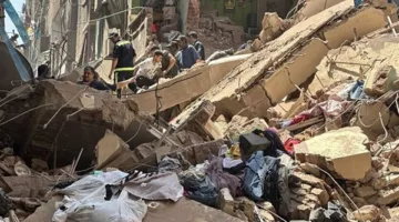 بعد 9 ساعات.. إنقاذ طفلة حية من تحت أنقاض عقار حدائق القبة المدمر