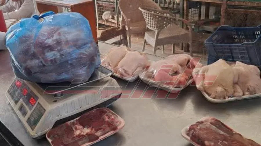 إتلاف 255 كيلوغرامًا من اللحوم والدواجن غير صالحة للأكل