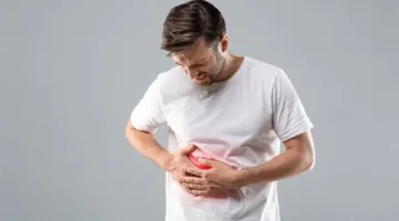 أطعمة شائعة تؤذي الكبد بشكل خفي… تجنبها قبل فوات الأوان