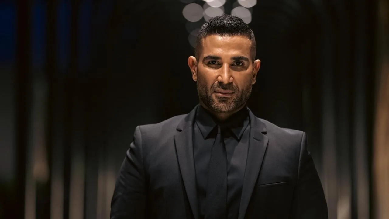 أحمد سعد يتحدث بعد نجاته من حادث مروع مع أبنائه: الله يختبرني أحمد سعد يتحدث بعد نجاته من حادث مروع مع أبنائه: الله يختبرني