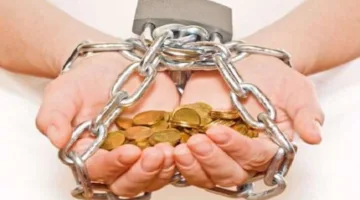 ما هي دلائل الحسد والعين على الرزق؟.. الإفتاء: احمِ نفسك بـ3 سور.