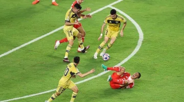 إصابة موسيالا تثير قلق بايرن ميونخ عقب تأهله إلى دور الـ16 في كأس العالم للأندية