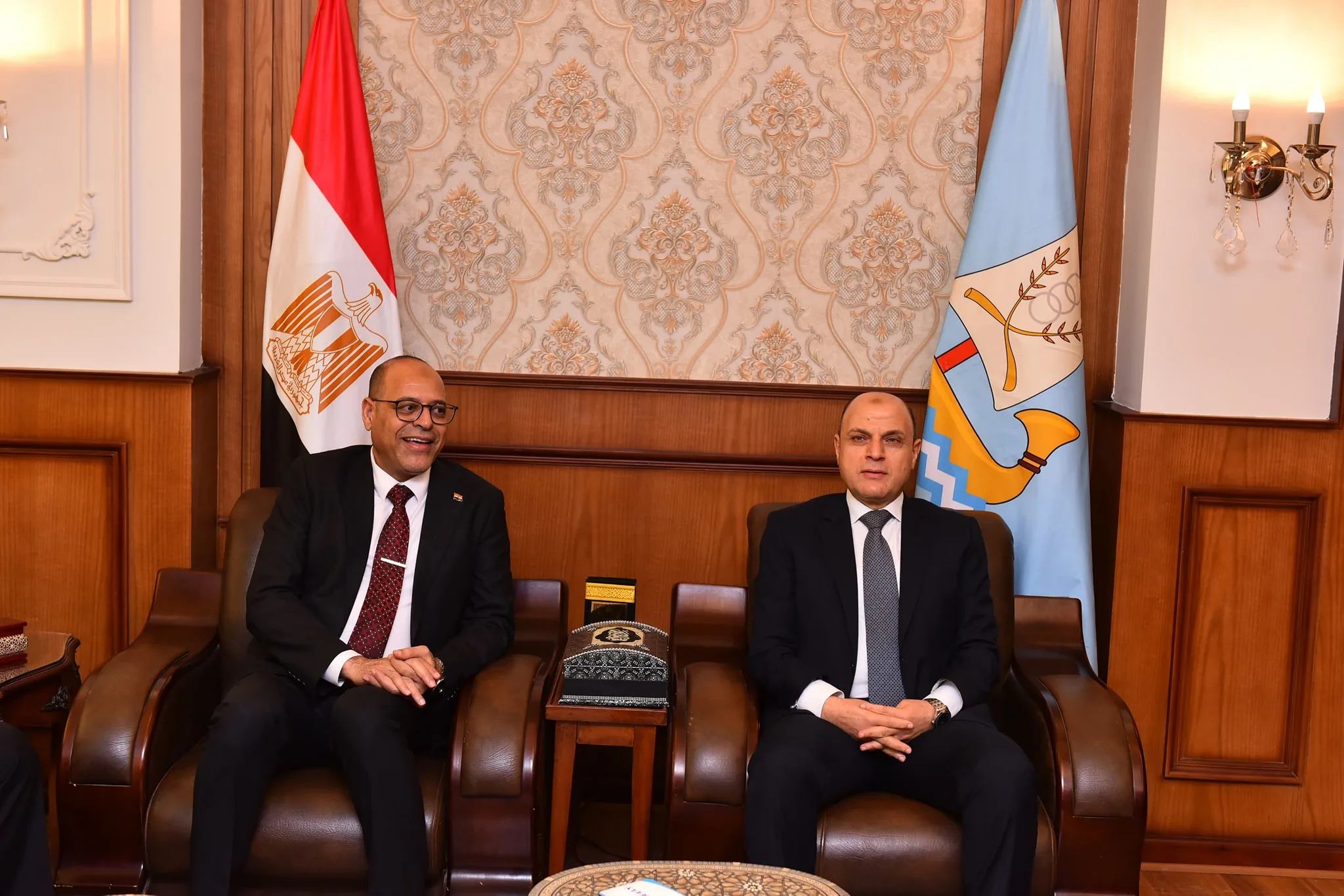 وزير العمل يناقش مع محافظ كفر الشيخ تعزيز التعاون في القضايا المشتركة وزير العمل يناقش مع محافظ كفر الشيخ تعزيز التعاون في القضايا المشتركة