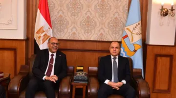 وزير العمل يلتقي محافظ كفر الشيخ لمناقشة تعزيز التعاون في القضايا المشتركة