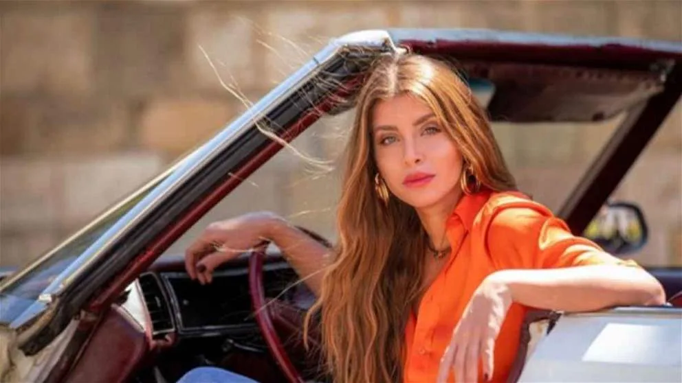 نور تأسر الأنظار برقصها مع شقيقاتها.. فيديو يجذب الانتباه. نور تأسر الأنظار برقصها مع شقيقاتها.. فيديو يجذب الانتباه.