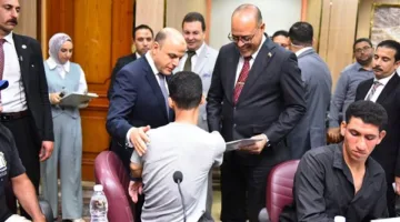 توزيع عقود عمل جديدة لأبناء كفر الشيخ من أصحاب الهمم