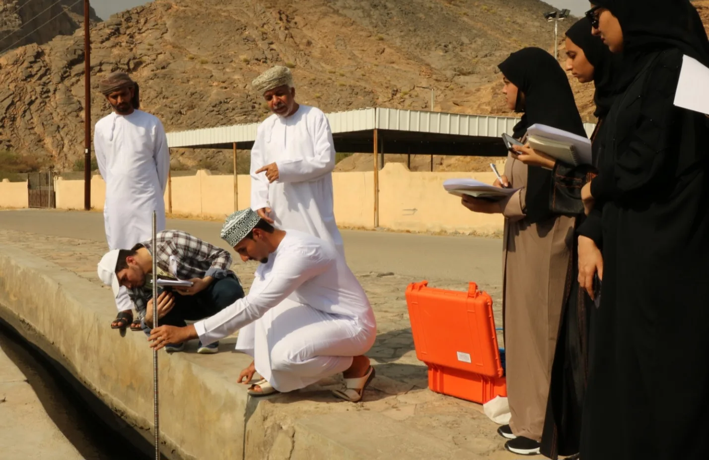اليونسكو تعيد تسمية كرسي دراسات الأفلاج في جامعة نزوى ليشمل علم المياه الاجتماعي اليونسكو تعيد تسمية كرسي دراسات الأفلاج في جامعة نزوى ليشمل علم المياه الاجتماعي
