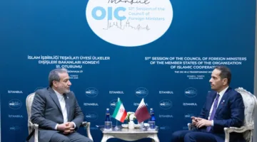 رئيس الحكومة يلتقي بوزير الخارجية الإيراني