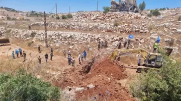 بالصور: استرجاع الجيش اللبناني للجرافة المفقودة