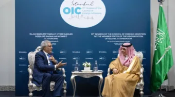 وزير الخارجية ونظيره الباكستاني يتناولان التطورات الإقليمية والدولية الراهنة