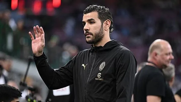 ثيو هيرنانديز يقترب من مغادرة ميلان.. والهلال يوشك على إتمام الصفقة ثيو هيرنانديز يقترب من مغادرة ميلان.. والهلال يوشك على إتمام الصفقة