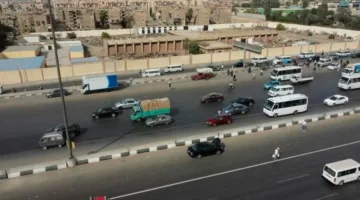 وزارة النقل تجدد دعوتها لسائقي السيارات بتجنب استخدام المسار المخصص للباص السريع.