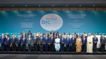 رئيس الوزراء: التعاون الإسلامي المشترك يبقى حجر الزاوية في مواجهة التحديات في ظل الاعتداءات الإسرائيلية