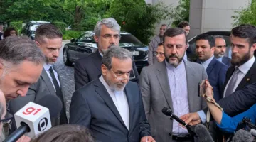تأكيد من أوروبا وإيران على ضرورة تقليل التوترات والاستمرار في الحوار الدبلوماسي في غرب آسيا.