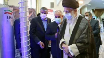 “نيويورك تايمز”: المرشد الإيراني يتخذ احتياطات ضد احتمال اغتياله ويحدد خلفاءه.