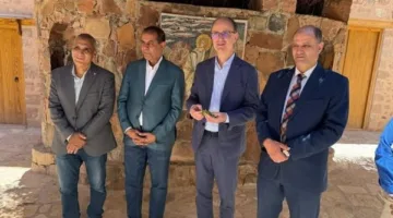 رئيس وزراء صربيا يقوم بزيارة دير سانت كاترين في جنوب سيناء