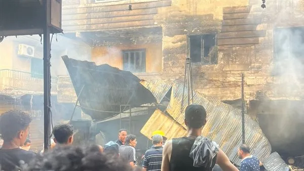 نيران ضخمة تجتاح سوق التيسير في فيصل والتحقيقات جارية لتحديد الأسباب نيران ضخمة تجتاح سوق التيسير في فيصل والتحقيقات جارية لتحديد الأسباب