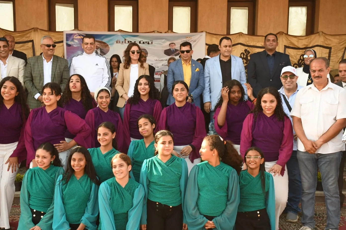 وزير الرياضة يفتتح مهرجان الألعاب التقليدية والتراثية والبيئية في نادي أبو الهول بالجيزة وزير الرياضة يفتتح مهرجان الألعاب التقليدية والتراثية والبيئية في نادي أبو الهول بالجيزة