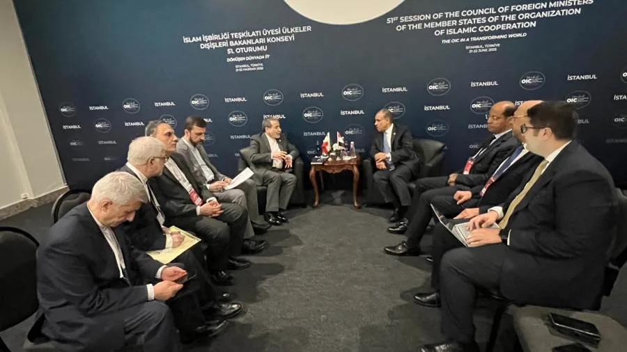 وزير الخارجية يجتمع بنظيره الإيراني في إسطنبول وزير الخارجية يجتمع بنظيره الإيراني في إسطنبول