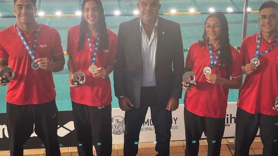 منتخب السباحة بالزعانف يحقق ميدالية فضية وثلاث ميداليات برونزية في بطولة العالم في اليونان