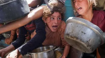 لازاريني: سكان غزة يتعرضون للجوع، وآلية المساعدات فخ قاتل، وإسرائيل تستخدم الغذاء كسلاح لتجريد الفلسطينيين من إنسانيتهم.