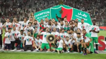 مولودية الجزائر تحرز لقب الدوري المحلي للعام الثاني على التوالي.