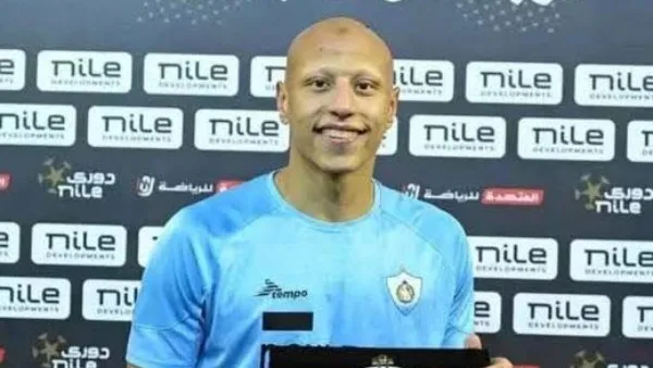 عمرو الجزار: وقعت للزمالك في منزل حسين السيد، ولكن المفاوضات لم تكتمل. عمرو الجزار: وقعت للزمالك في منزل حسين السيد، ولكن المفاوضات لم تكتمل.
